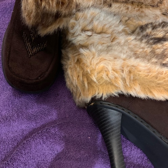 Heels - Picture 2 of 4